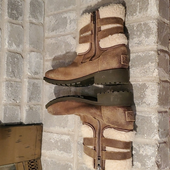 UGG boots Womens size 6 rugged wear sherpa lined - Picture 6 of 16